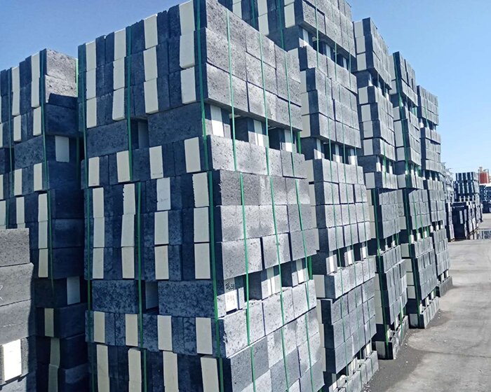 復(fù)合自保溫砌塊的施工工藝。